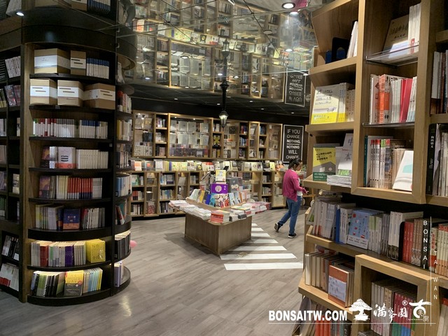 091 [建築與空間]鐘書閣(上海二號店) 建築與空間(architecture and space)