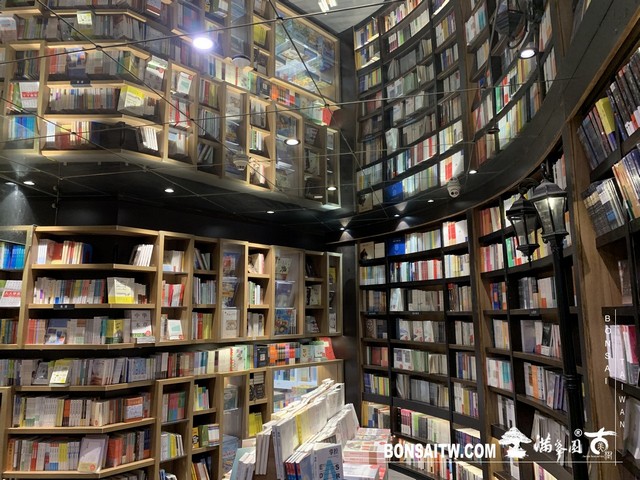 092 [建築與空間]鐘書閣(上海二號店) 建築與空間(architecture and space)