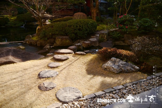 P1070420 [日本庭園]京都平安(Kyoto Heian Hotel)．京都