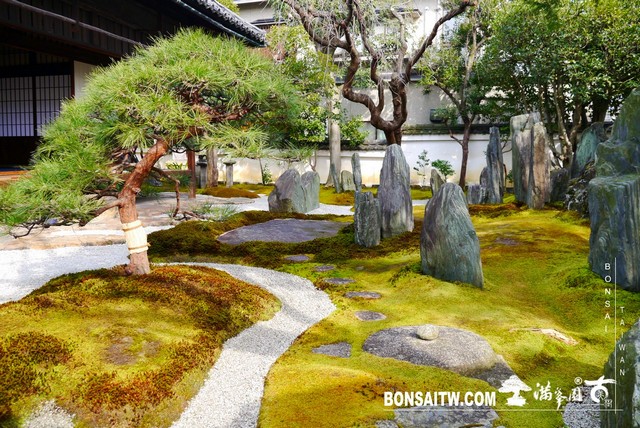 P1090808 [日本庭園]向大師致敬．重森三玲庭園美術館(2)