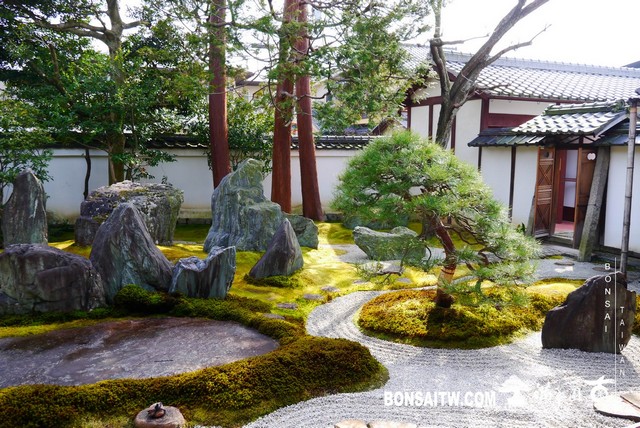 P1090830 1 [日本庭園]向大師致敬．重森三玲庭園美術館(3)