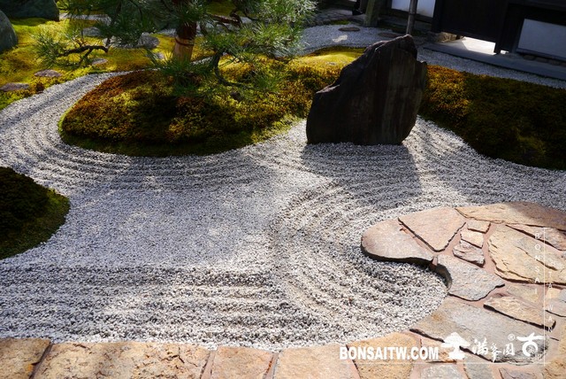 P1090844 1 [日本庭園]向大師致敬．重森三玲庭園美術館(3)