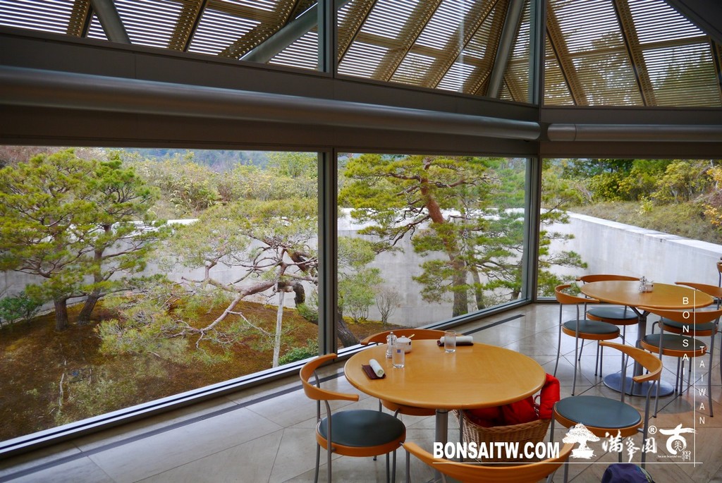 P1390067 [日本庭園]山中的世外桃源．MIHO美術館(2)