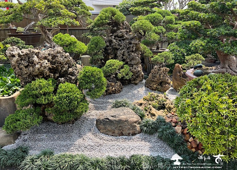 img 6892 1 [我們的作品]海納百川，四坪小庭。大附石系列造景。 我們的作品(Our Design)