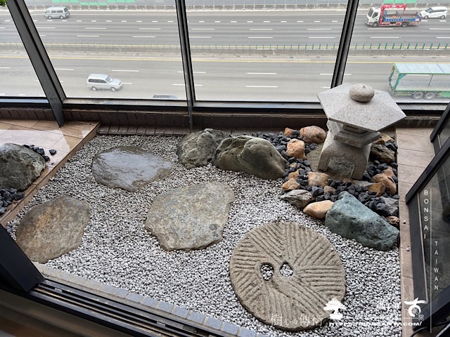 img 2662 1 [我們的作品]盆栽式乾景，露台設計-案0510 露台造景