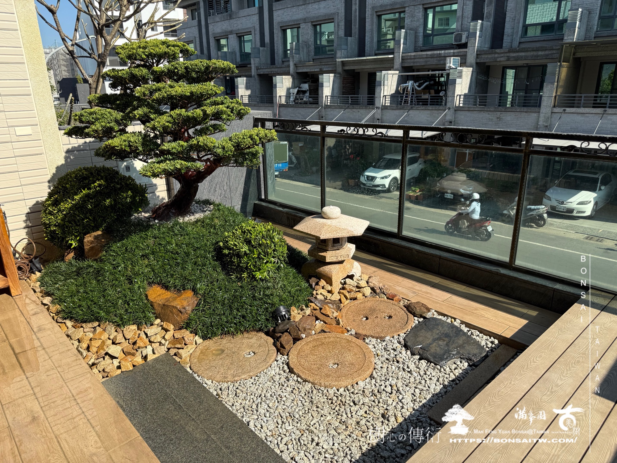 img 6714 1 [我們的作品]景觀設計施工-案0327 露台造景