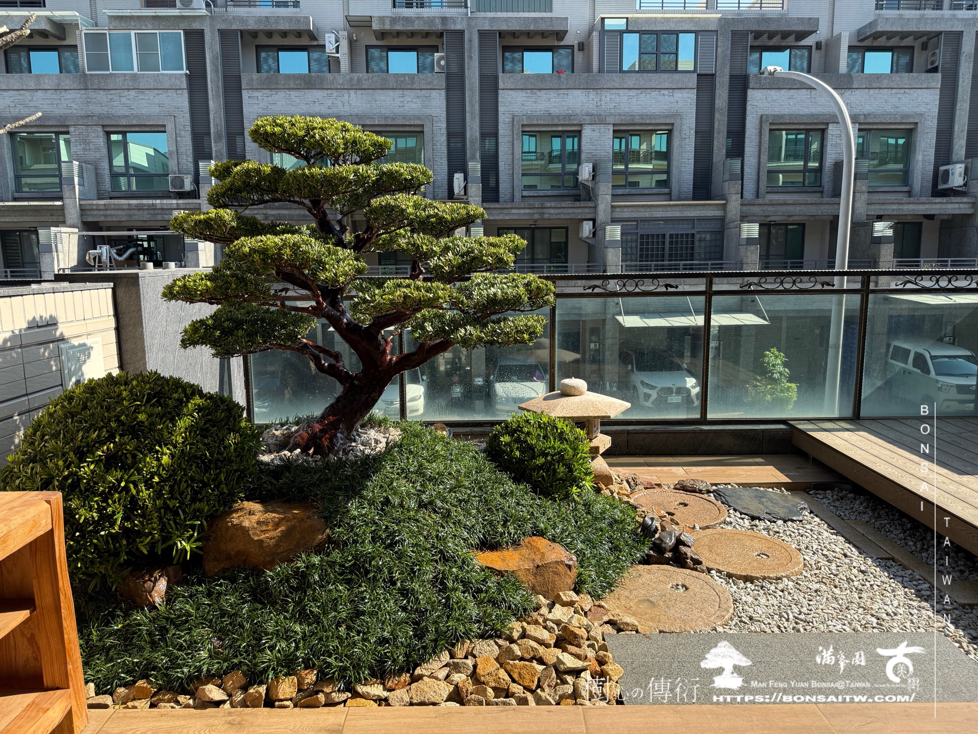 img 6715 1 [我們的作品]景觀設計施工-案0327 露台造景