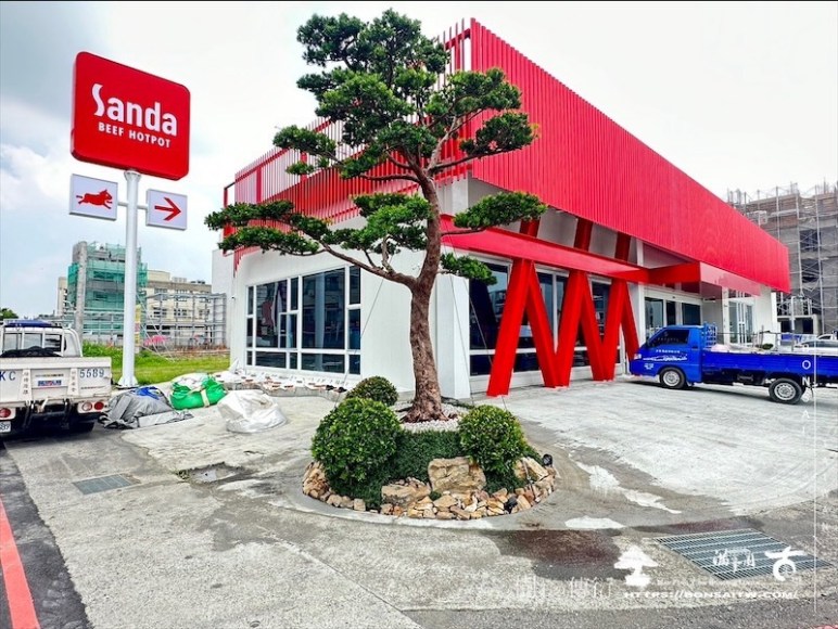 img 2403 1 [我們的作品]商業空間景觀規劃施工-案0630-1 大型庭園樹專區(Garden Tree)